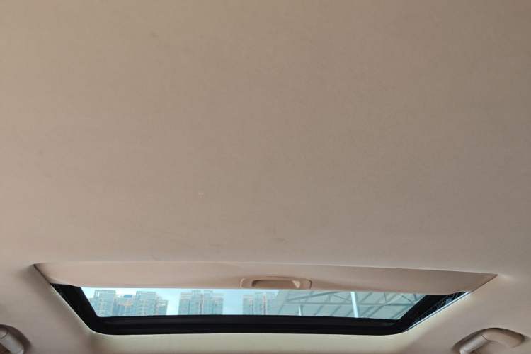 Used Haval H9 2015 2.0T Four-Wheel Drive Luxury 7-Seater Headliner