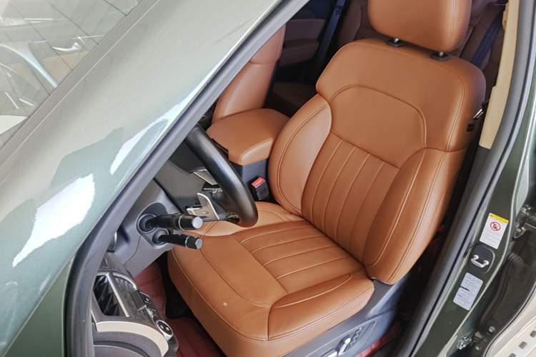 Used Haval H9 2015 2.0T Four-Wheel Drive Luxury 7-Seater Left Front Seat