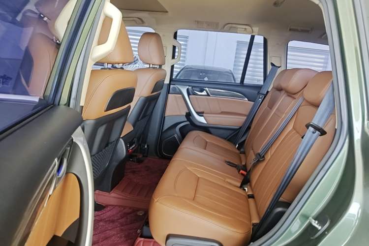 Used Haval H9 2015 2.0T Four-Wheel Drive Luxury 7-Seater Left Rear Seat