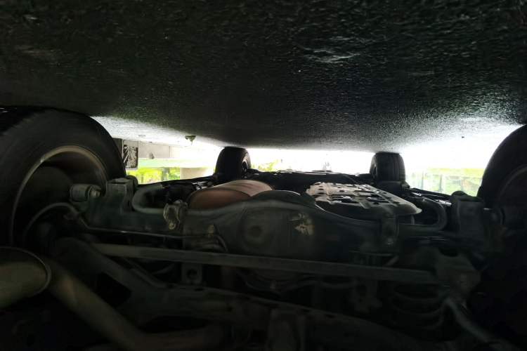 Used Haval H9 2015 2.0T Four-Wheel Drive Luxury 7-Seater Chassis Rear