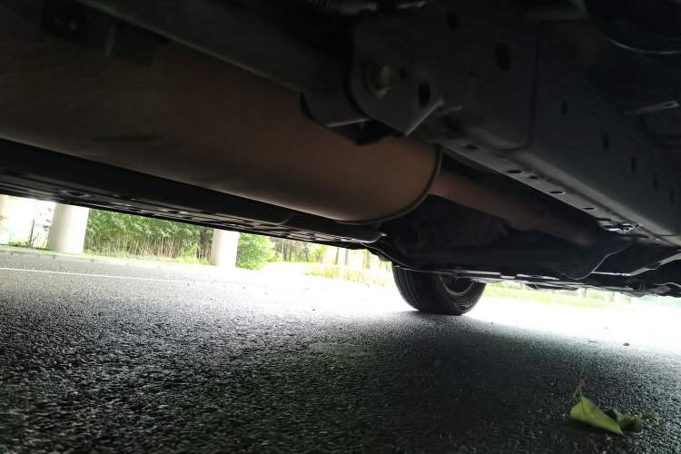 Used Haval H9 2015 2.0T Four-Wheel Drive Luxury 7-Seater Chassis Rear Right