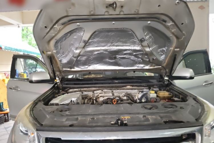 Used Haval H9 2015 2.0T Four-Wheel Drive Luxury 7-Seater Engine Bay
