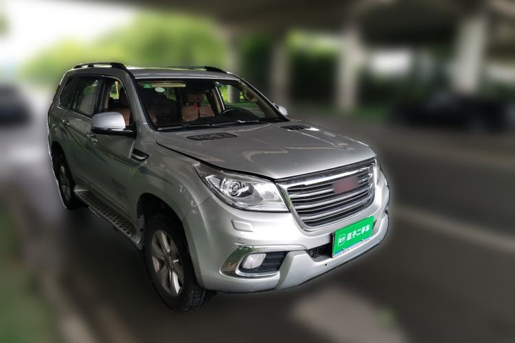 Used Haval H9 2015 2.0T Four-Wheel Drive Luxury 7-Seater Front Right 45 Deg