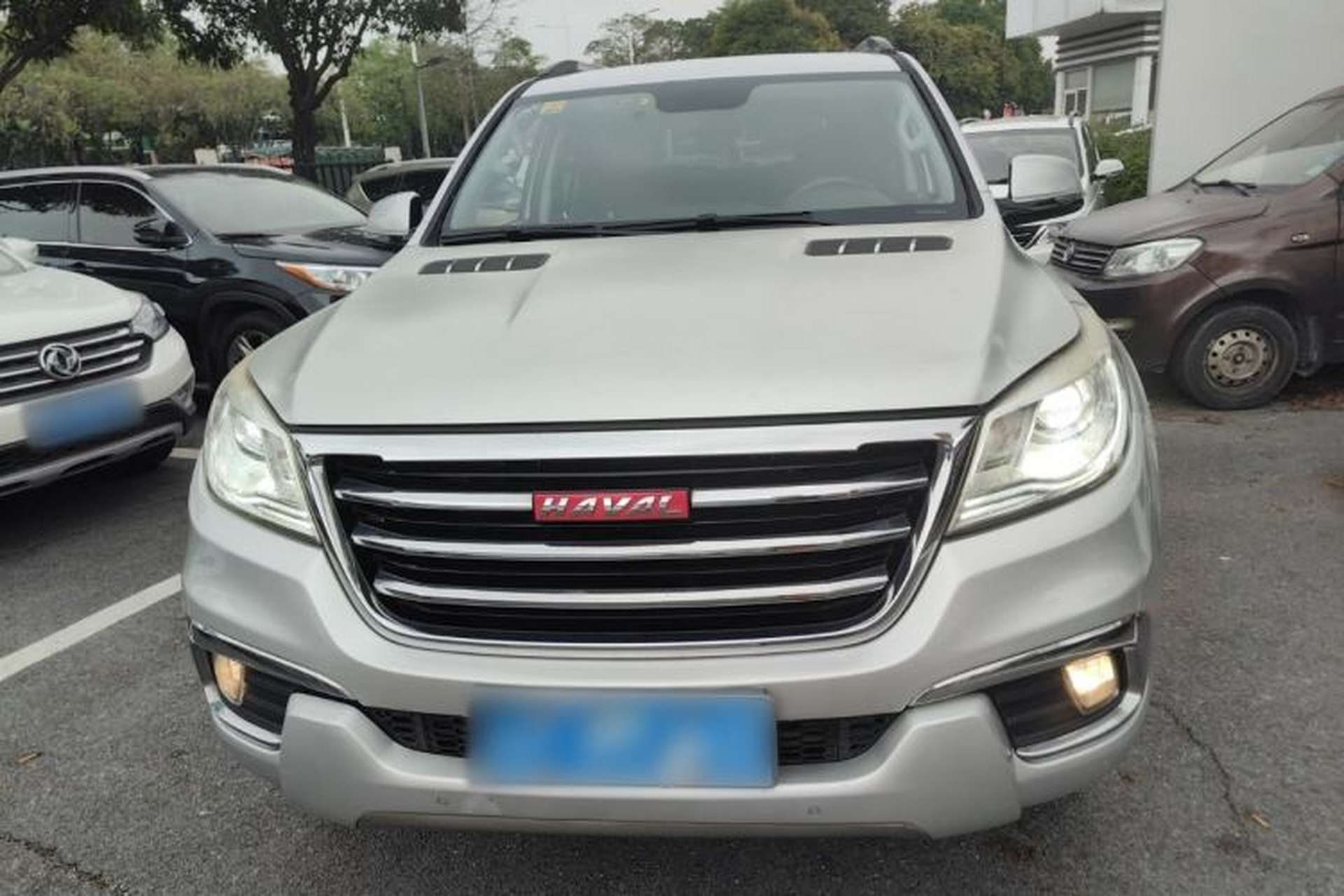 Used Haval H9 2015 2.0T Four-Wheel Drive Standard Model 7 Seats Front