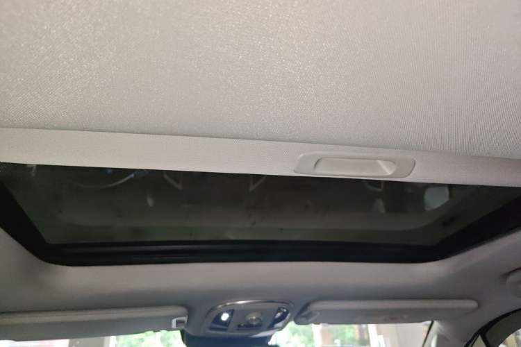 Used Haval H9 2015 2.0T Four-Wheel Drive Luxury 7-Seater Headliner
