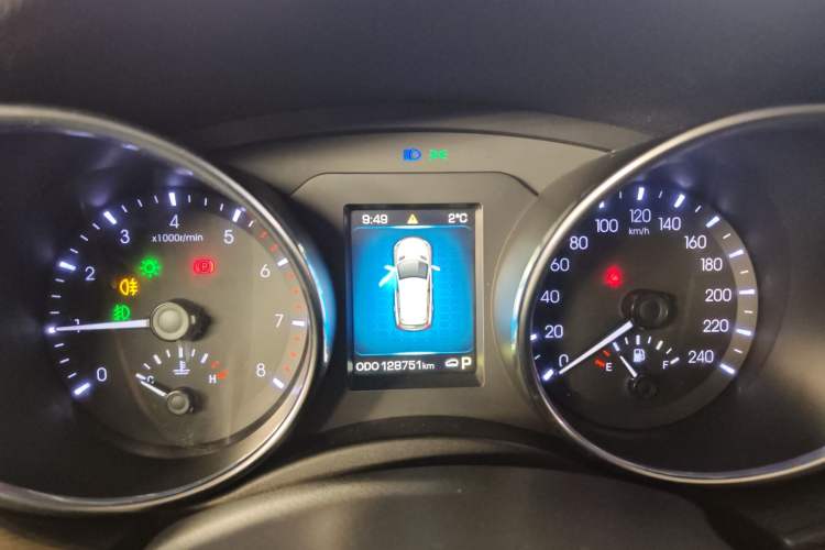 Used Haval H9 2015 2.0T Four-Wheel Drive Standard Model 7 Seats Instrument Cluster