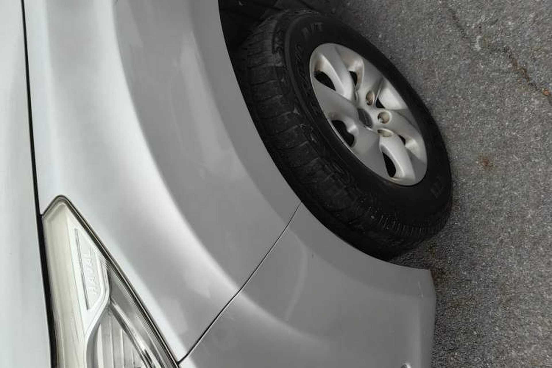 Used Haval H9 2015 2.0T Four-Wheel Drive Standard Model 7 Seats Left Front Wheel Hub