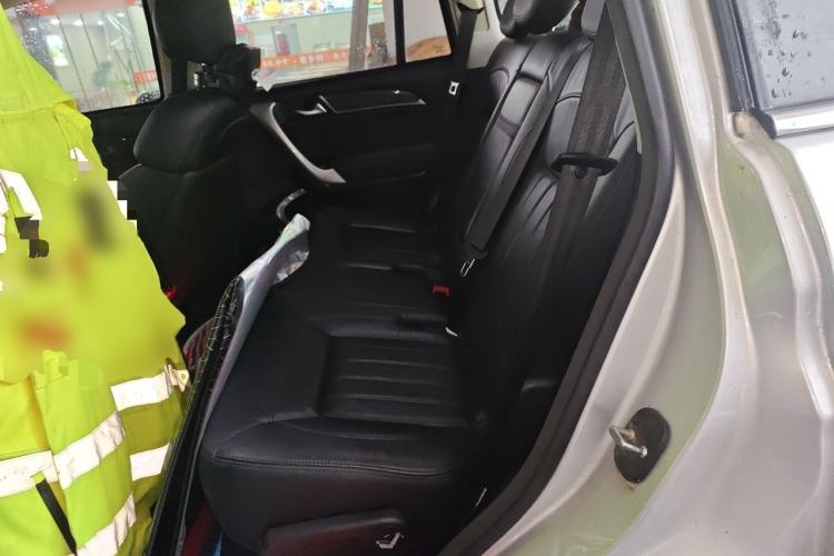 Used Haval H9 2015 2.0T Four-Wheel Drive Luxury 7-Seater Left Rear Seat