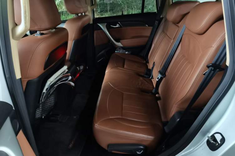 Used Haval H9 2015 2.0T Four-Wheel Drive Luxury 7-Seater Left Rear Seat