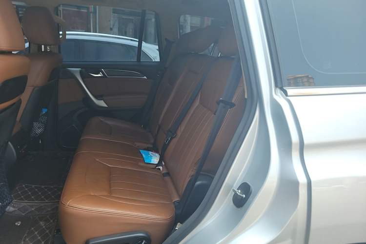 Used Haval H9 2015 2.0T Four-Wheel Drive Luxury 7-Seater Left Rear Seat