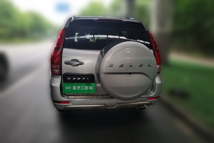 Used Haval H9 2015 2.0T Four-Wheel Drive Luxury 7-Seater Rear