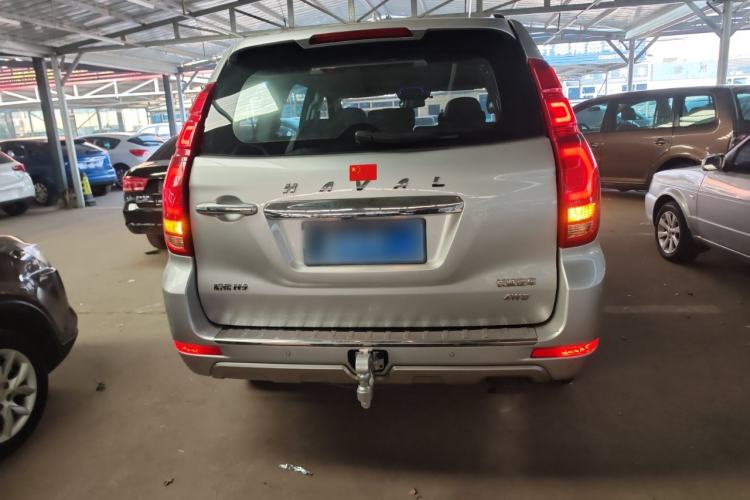 Used Haval H9 2015 2.0T Four-Wheel Drive Standard Model 7 Seats Rear