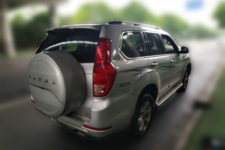 Used Haval H9 2015 2.0T Four-Wheel Drive Luxury 7-Seater Rear Right 45 Deg