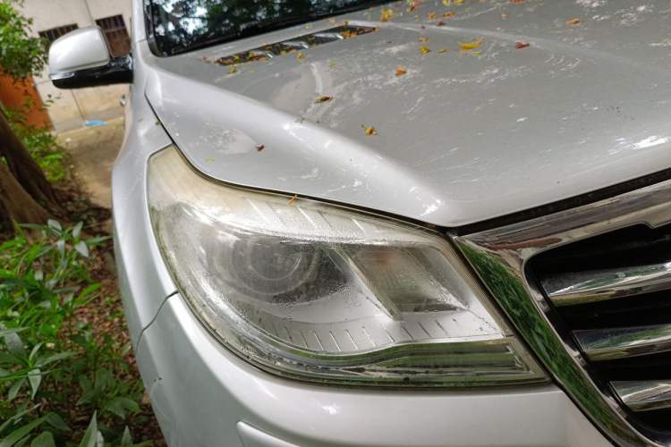 Used Haval H9 2015 2.0T Four-Wheel Drive Luxury 7-Seater Right Front Headlight