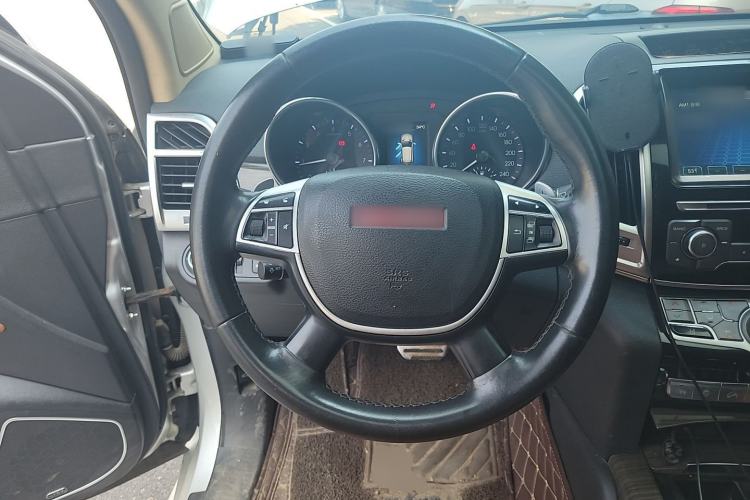 Used Haval H9 2015 2.0T Four-Wheel Drive Luxury 7-Seater Steering Wheel