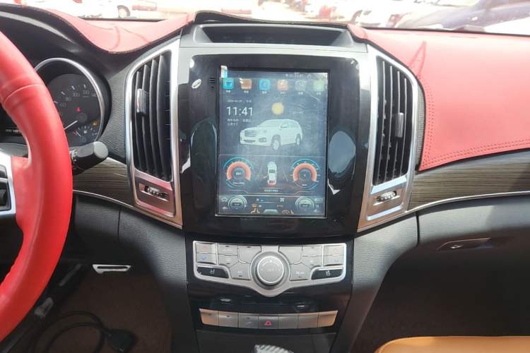 Used Haval H9 2015 2.0T Four-Wheel Drive Luxury 7-Seater Audio And AC Panel