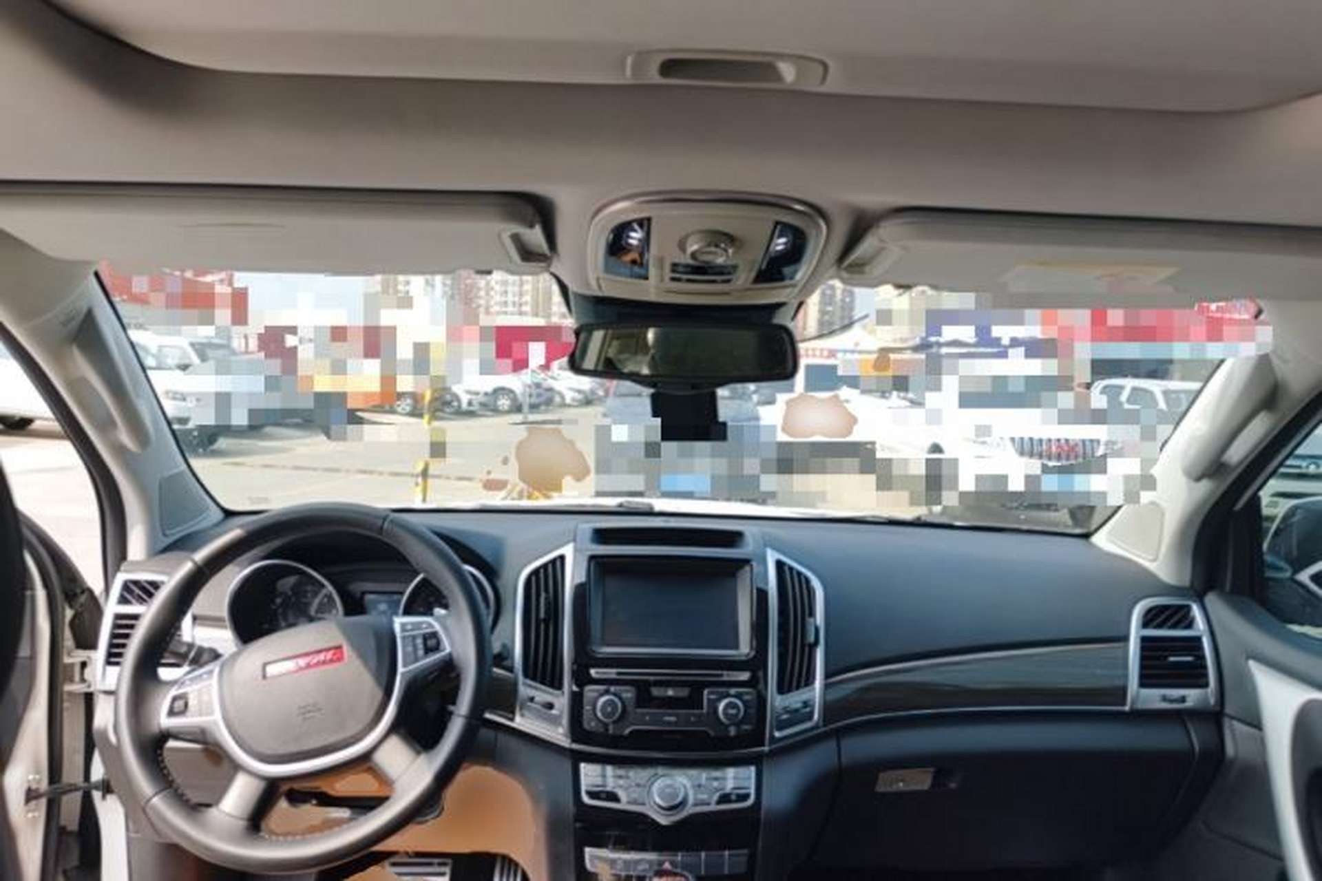 Used Haval H9 2015 2.0T Four-Wheel Drive Luxury 7-Seater Center Console