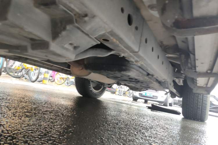 Used Haval H9 2015 2.0T Four-Wheel Drive Luxury 7-Seater Chassis Front Left