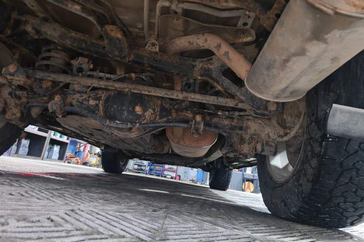 Used Haval H9 2015 2.0T Four-Wheel Drive Standard Model 7 Seats Chassis Rear
