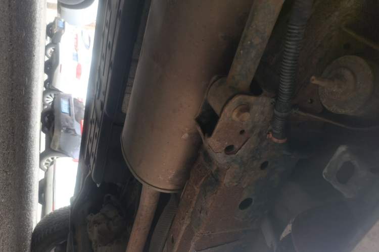 Used Haval H9 2015 2.0T Four-Wheel Drive Standard Model 7 Seats Chassis Rear Right