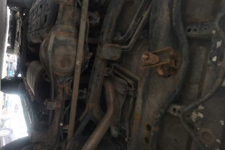 Used Haval H9 2015 2.0T Four-Wheel Drive Standard Model 7 Seats Chassis Rear