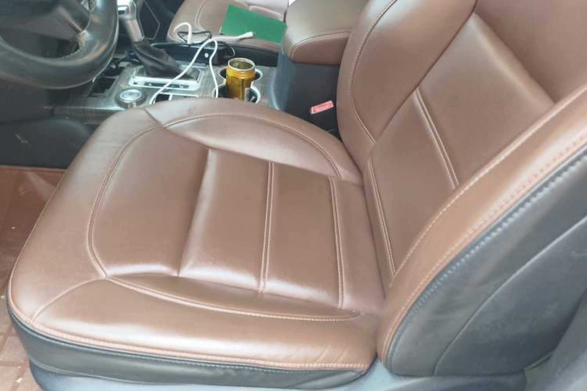 Used Haval H9 2015 2.0T Four-Wheel Drive Luxury 7-Seater Driver Seat