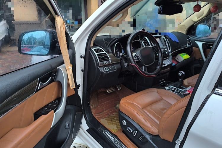 Used Haval H9 2015 2.0T Four-Wheel Drive Luxury 7-Seater Driver Seat