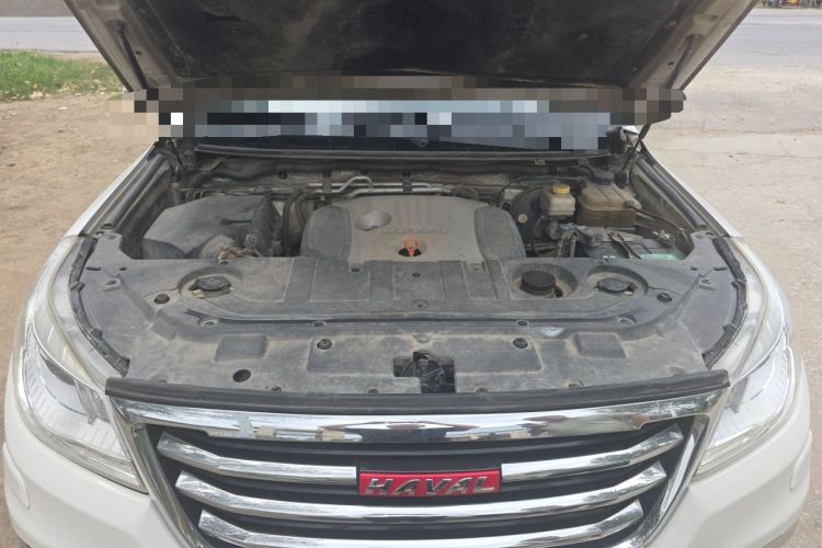 Used Haval H9 2015 2.0T Four-Wheel Drive Luxury 7-Seater Engine Bay