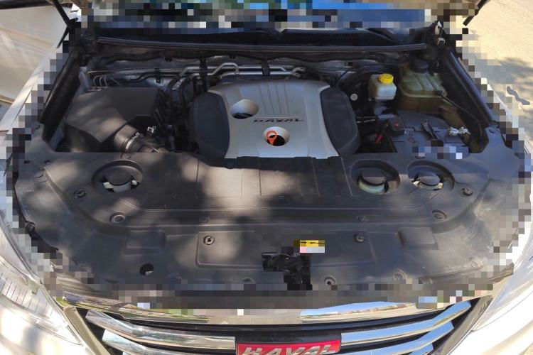 Used Haval H9 2015 2.0T Four-Wheel Drive Luxury 7-Seater Engine Bay