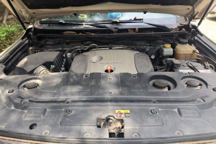Used Haval H9 2015 2.0T Four-Wheel Drive Luxury 7-Seater Engine Bay