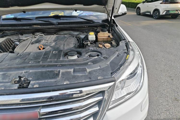 Used Haval H9 2015 2.0T Four-Wheel Drive Luxury 7-Seater Engine Bay Left