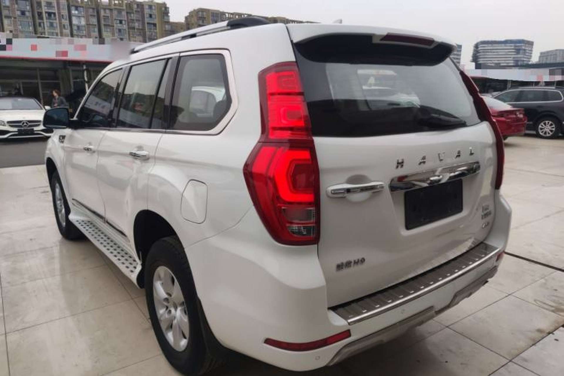 Used Haval H9 2015 2.0T Four-Wheel Drive Standard Model 7 Seats Exterior 2
