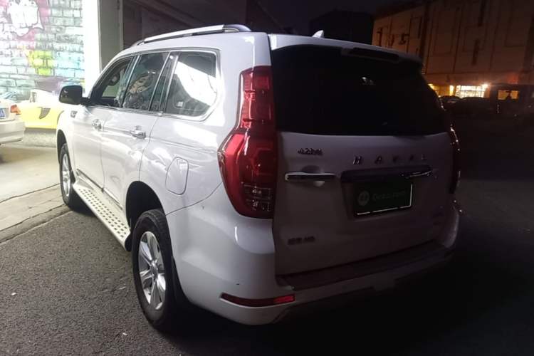 Used Haval H9 2015 2.0T Four-Wheel Drive Luxury 7-Seater Exterior 2