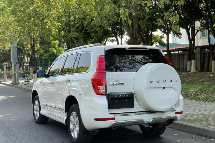 Used Haval H9 2015 2.0T Four-Wheel Drive Luxury 7-Seater Exterior 3