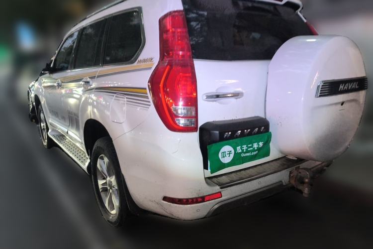 Used Haval H9 2015 2.0T Four-Wheel Drive Luxury 7-Seater Exterior 3