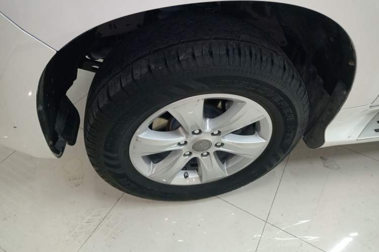 Used Haval H9 2015 2.0T Four-Wheel Drive Luxury 7-Seater Exterior 4