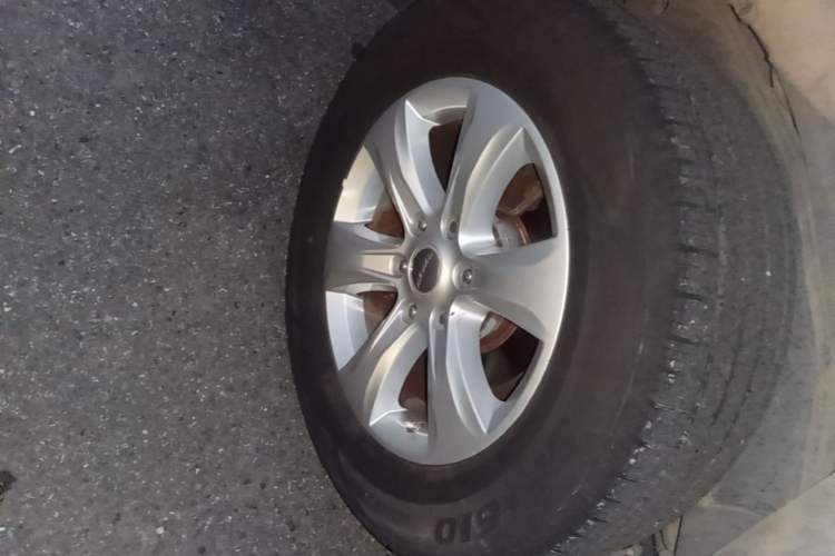 Used Haval H9 2015 2.0T Four-Wheel Drive Luxury 7-Seater Exterior 5