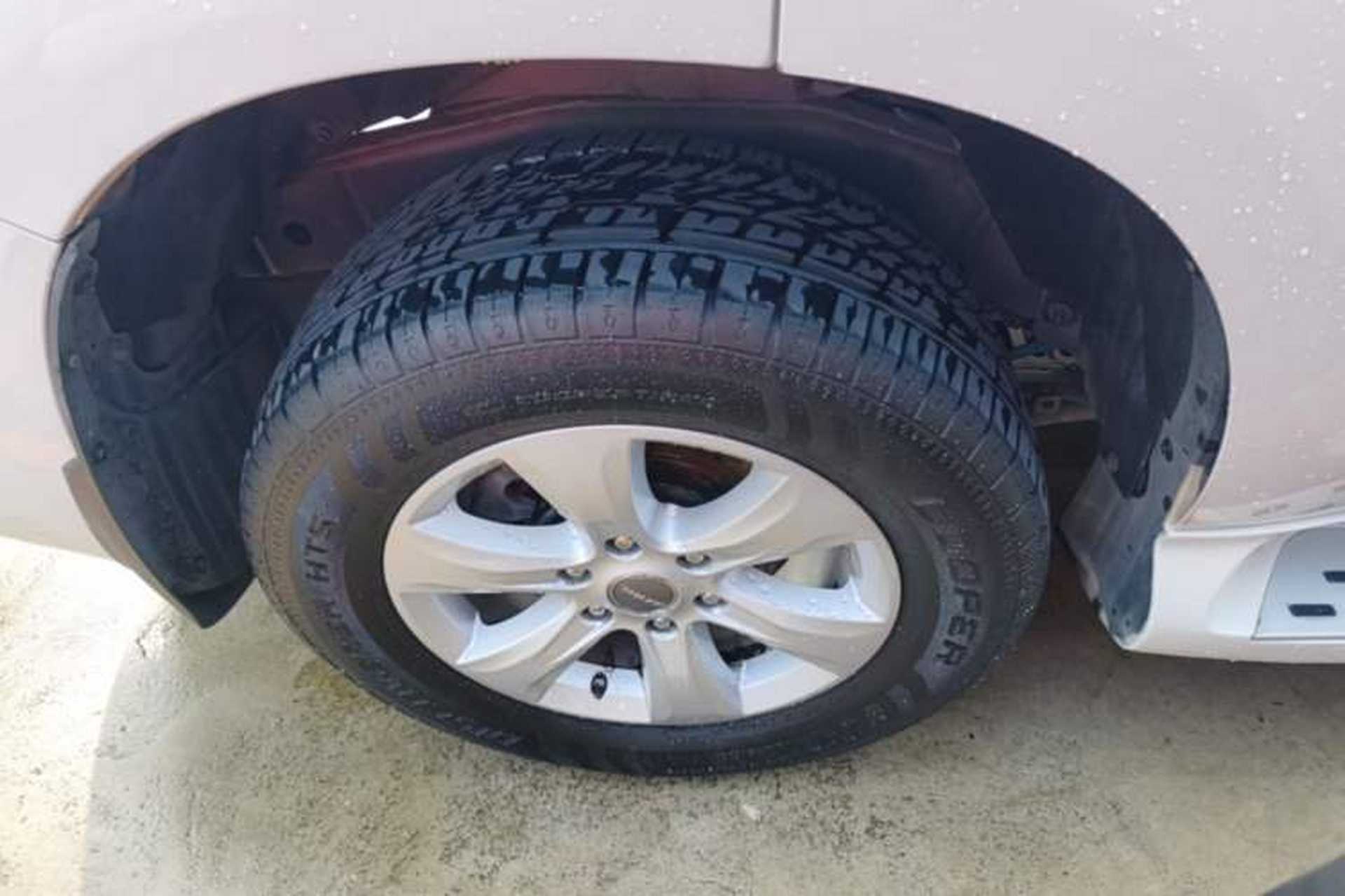 Used Haval H9 2015 2.0T Four-Wheel Drive Luxury 7-Seater Exterior 5