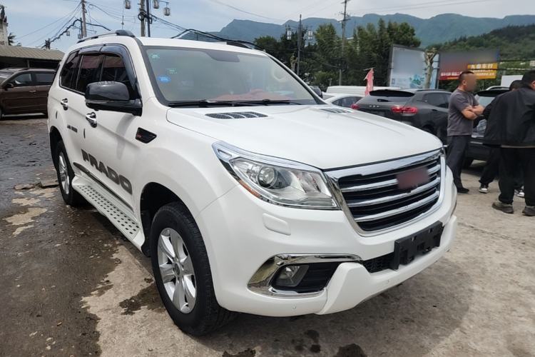 Used Haval H9 2015 2.0T Four-Wheel Drive Luxury 7-Seater Front Right 45 Deg
