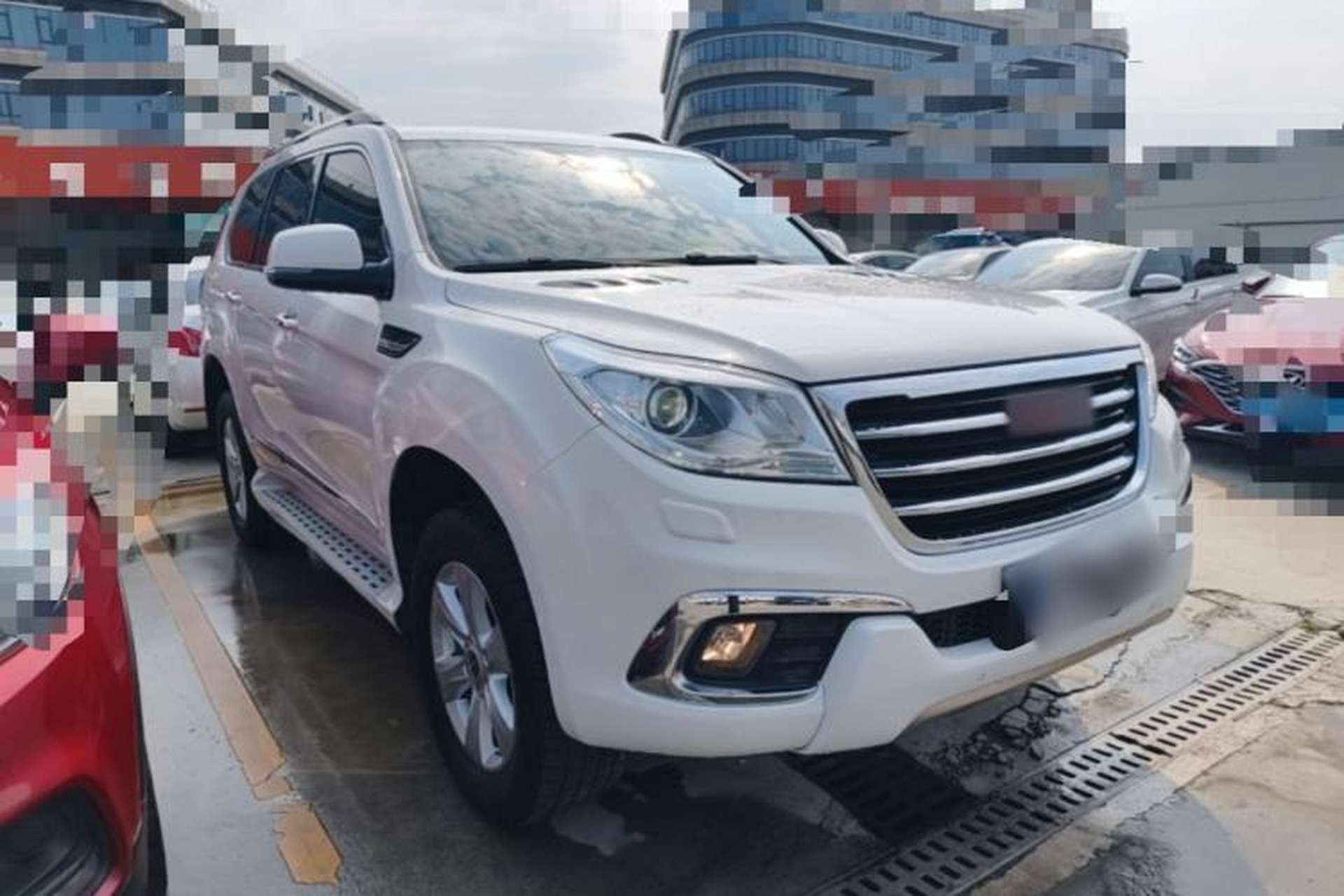 Used Haval H9 2015 2.0T Four-Wheel Drive Luxury 7-Seater Front Right 45 Deg