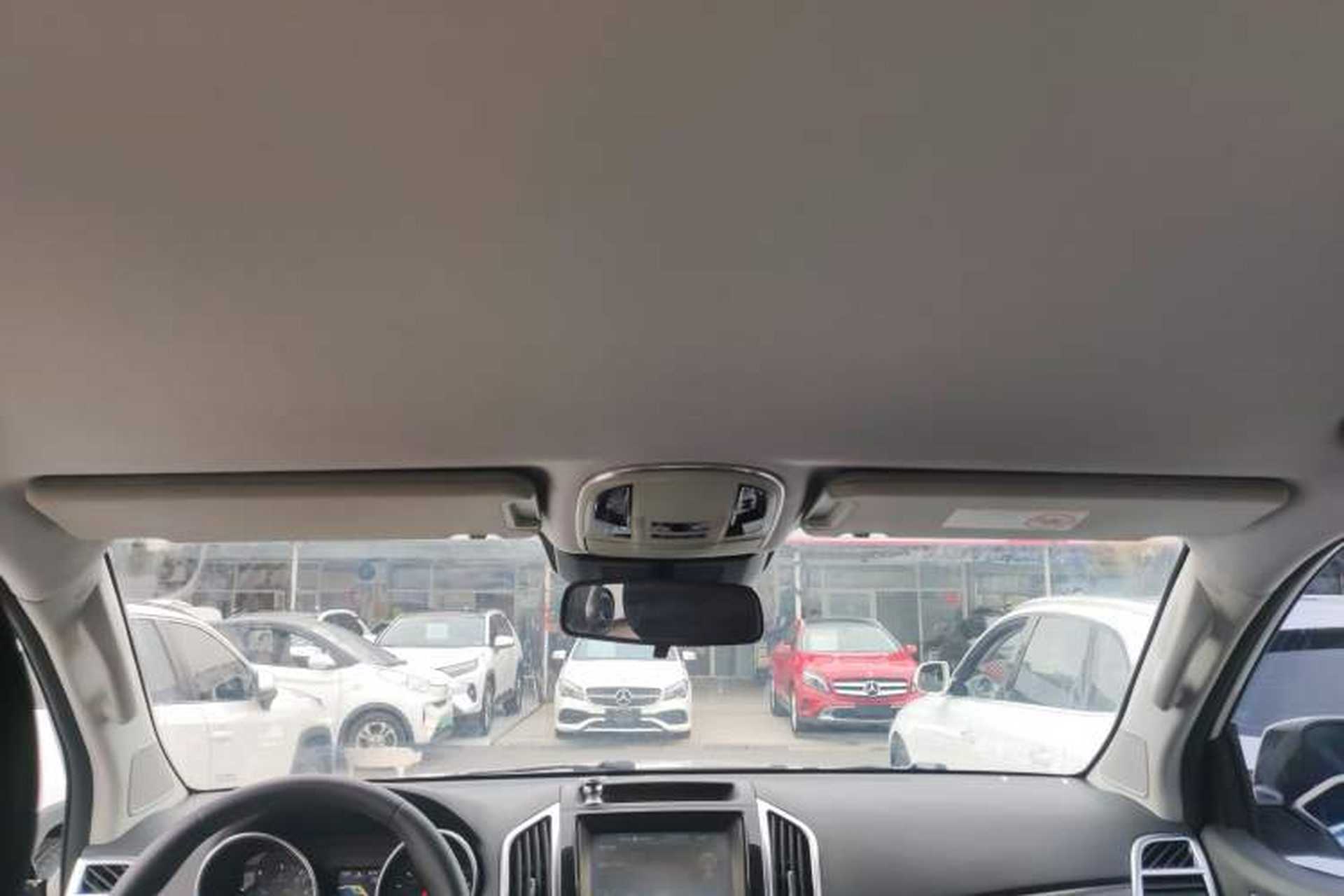 Used Haval H9 2015 2.0T Four-Wheel Drive Standard Model 7 Seats Headliner