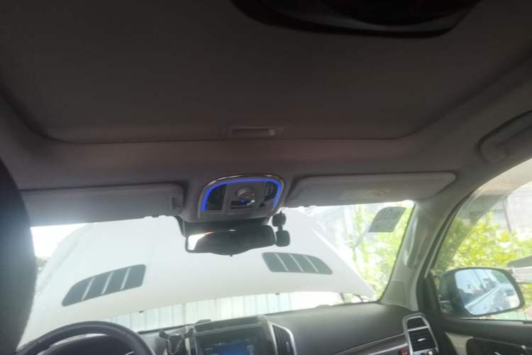 Used Haval H9 2015 2.0T Four-Wheel Drive Ultra-Luxury 7-Seater Headliner