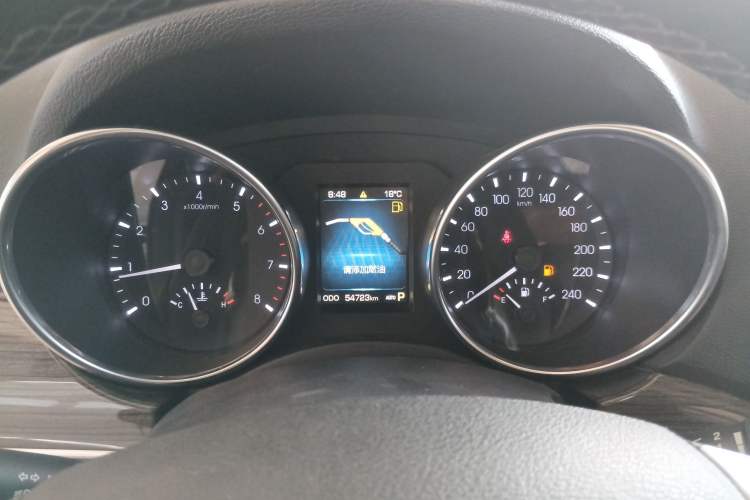 Used Haval H9 2015 2.0T Four-Wheel Drive Luxury 7-Seater Instrument Cluster