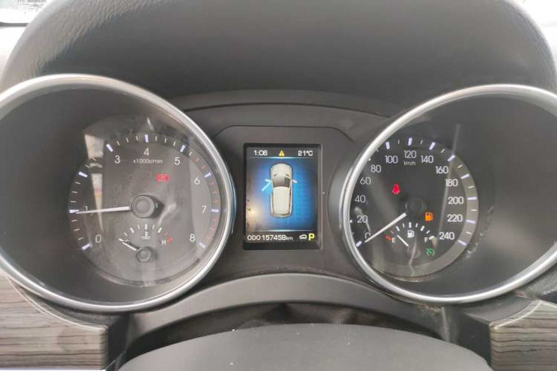 Used Haval H9 2015 2.0T Four-Wheel Drive Standard Model 7 Seats Instrument Cluster