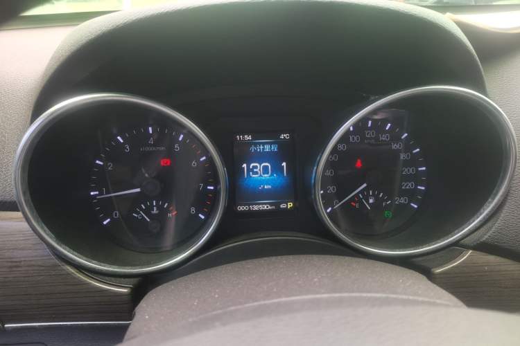 Used Haval H9 2015 2.0T Four-Wheel Drive Standard Model 7 Seats Instrument Cluster