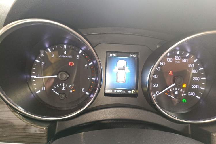Used Haval H9 2015 2.0T Four-Wheel Drive Luxury 7-Seater Instrument Cluster