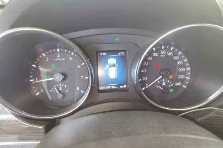 Used Haval H9 2015 2.0T Four-Wheel Drive Ultra-Luxury 7-Seater Instrument Cluster