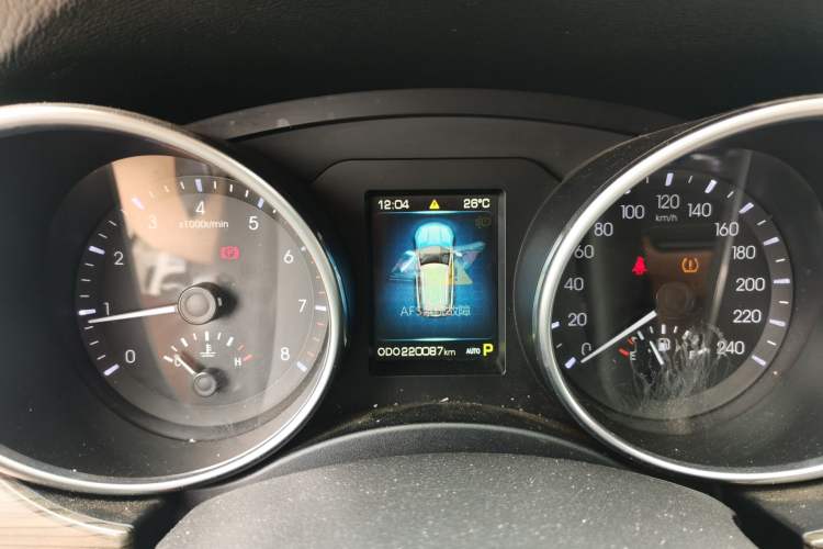 Used Haval H9 2015 2.0T Four-Wheel Drive Luxury 7-Seater Instrument Cluster