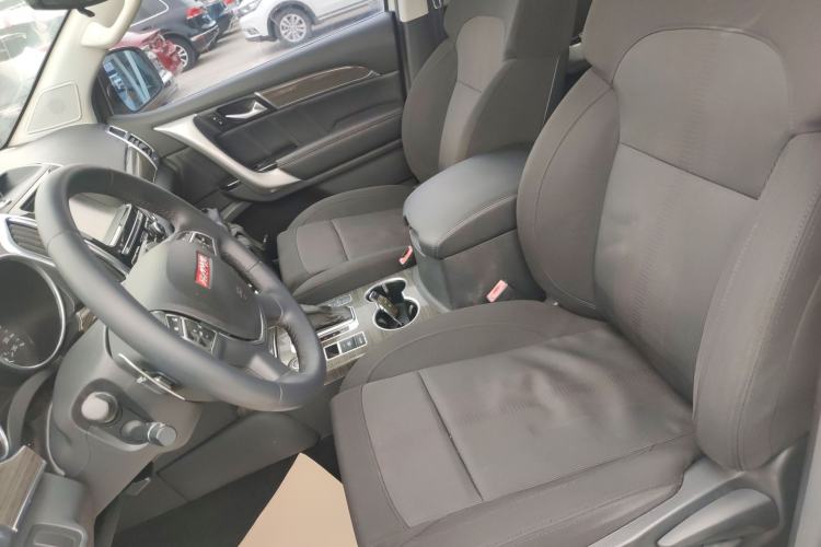 Used Haval H9 2015 2.0T Four-Wheel Drive Standard Model 7 Seats Left Front Seat