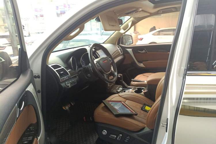 Used Haval H9 2015 2.0T Four-Wheel Drive Luxury 7-Seater Left Front Seat